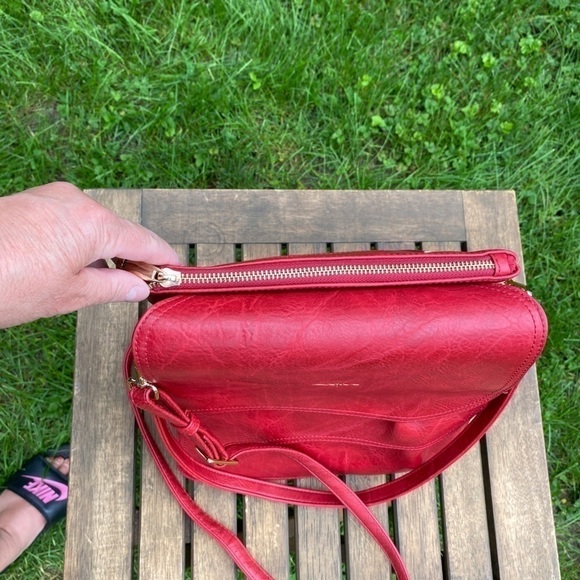 Espen Shoulder Bag-  Red - Picture 3 of 16